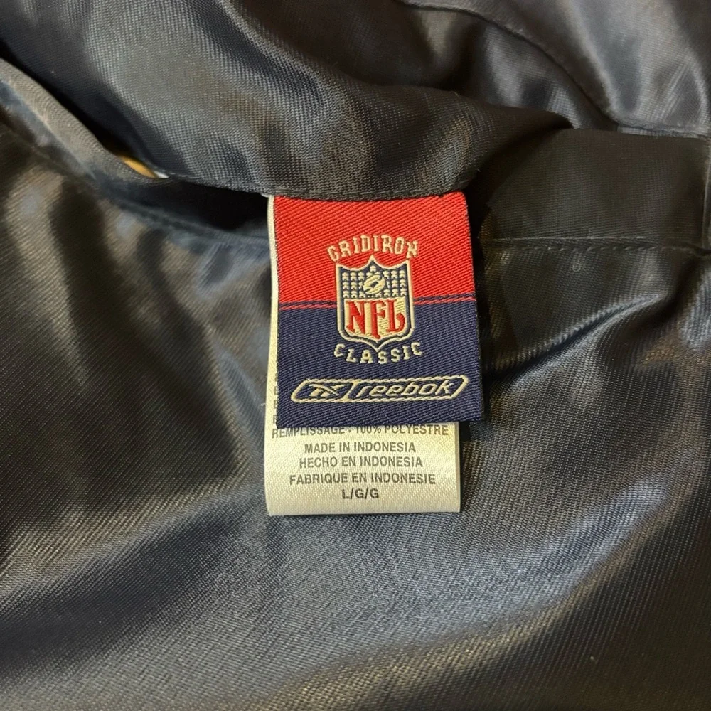 Vintage NFL Chicago Bears Reversible Satin Jacket – Reebok (Men’s L)